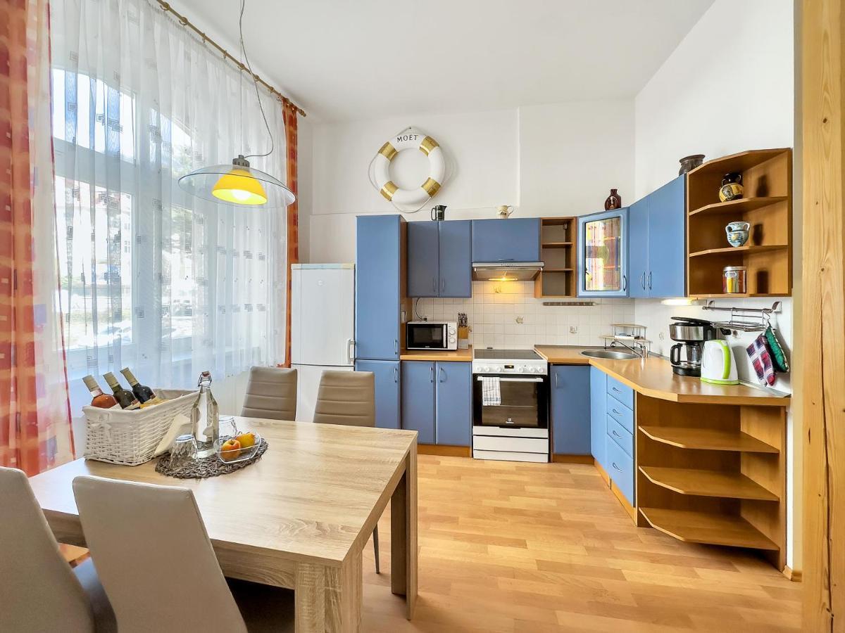 Laura'S Apartment Карлови Вари Екстериор снимка