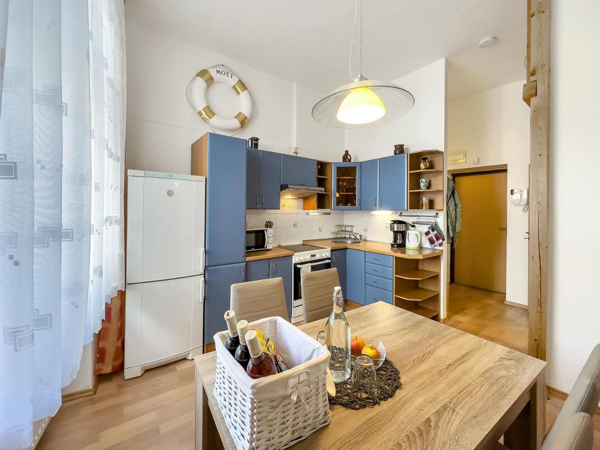 Laura'S Apartment Карлови Вари Екстериор снимка