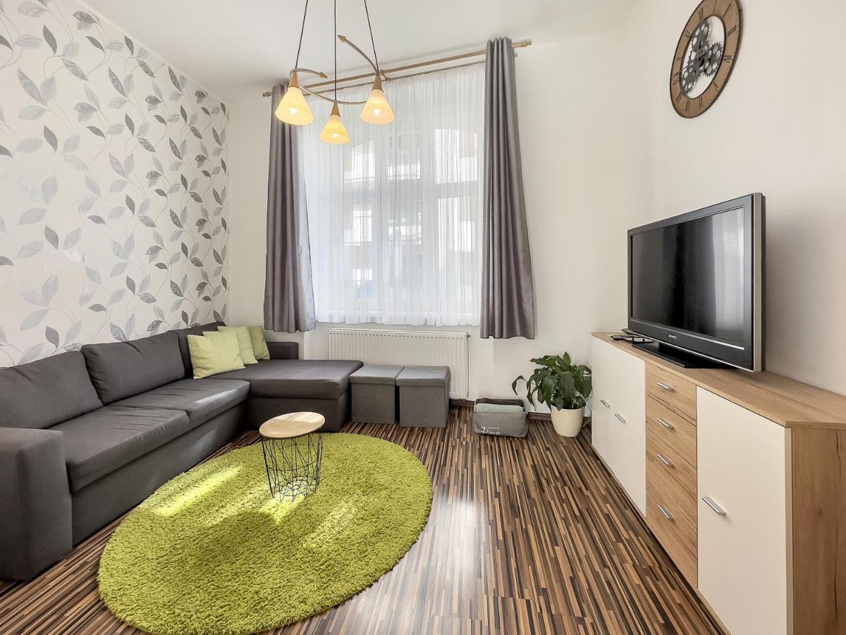 Laura'S Apartment Карлови Вари Екстериор снимка