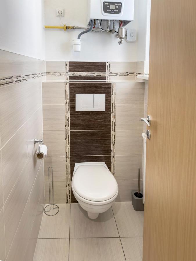 Laura'S Apartment Карлови Вари Екстериор снимка